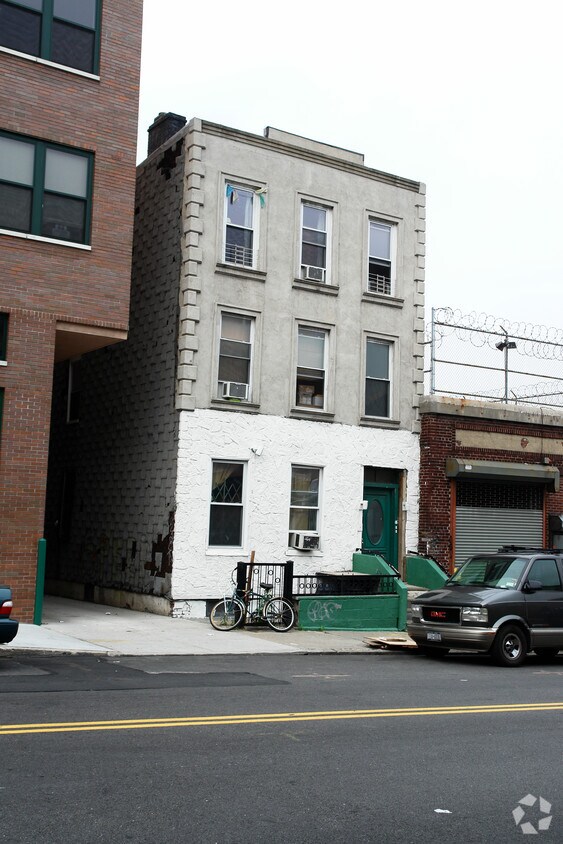 Primary Photo - 160 20th St
