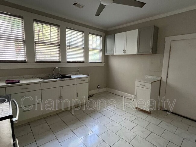 Foto del edificio - 2509 Schaul St