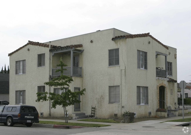 Building Photo - 788-794 Molino Ave