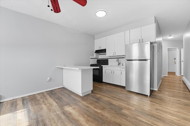 Foto del edificio - 1053 Summit Ave