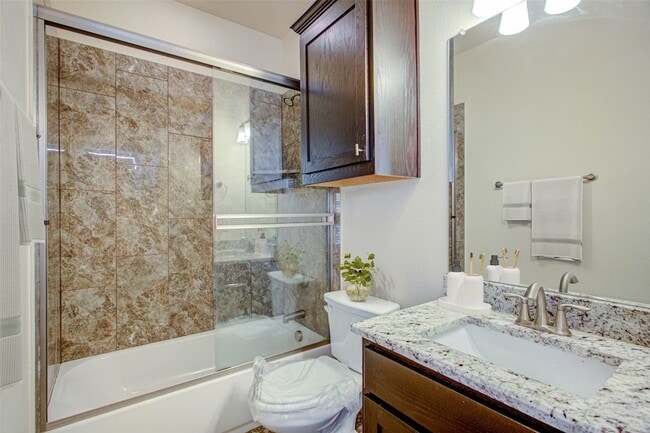 Building Photo - 4323 Dickason Ave