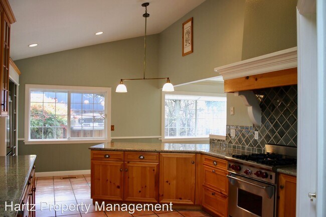 Building Photo - 3 br, 2 bath House - 4284 Oakwood Court