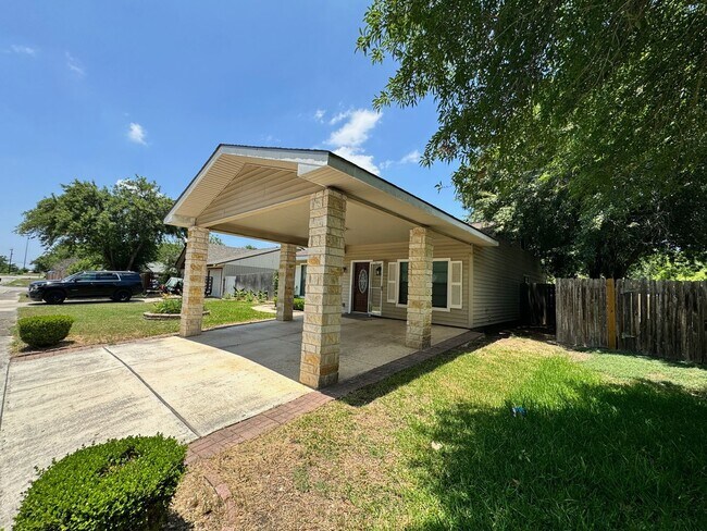 Foto del edificio - Ready For Move In! Roomy 2 bedroom 1 bath ...