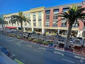 Building Photo - 333 Santana Row
