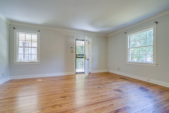 Foto del edificio - 3199 Cowden Ave