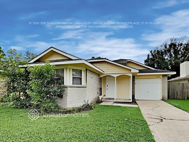 Building Photo - 9203 Rippling Fields Dr