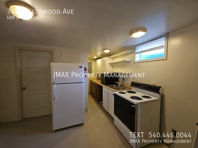 Building Photo - 3128 Fleetwood Ave SW