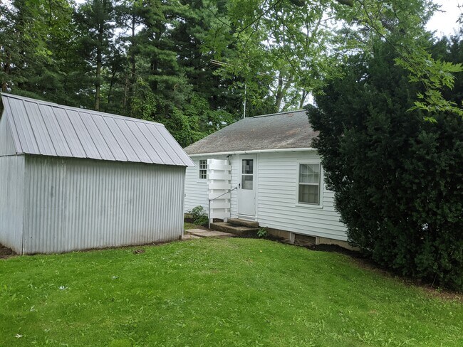 Back of House - 12419 Rome Rd