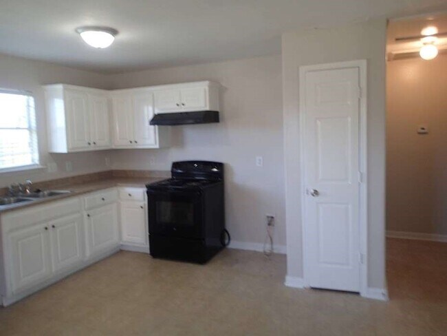 Foto del edificio - 6906 Lost Timber Ln