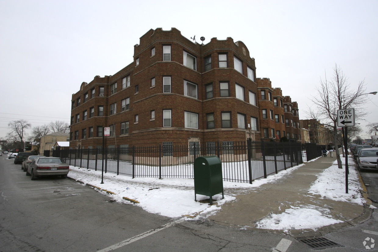 Primary Photo - 7754-7758 S Jeffery Blvd