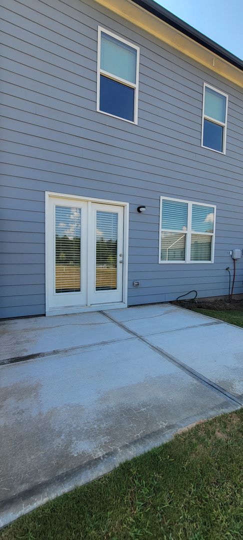 Building Photo - 23 Berryville Dr