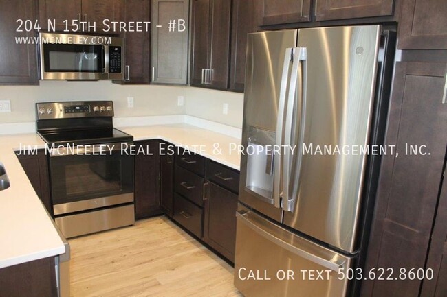 Building Photo - 204 N 15th St