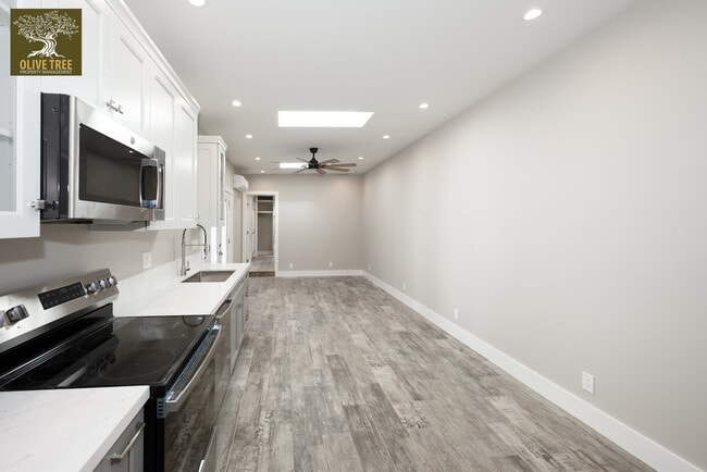 View of open-concept layout - 498 S Marengo Ave