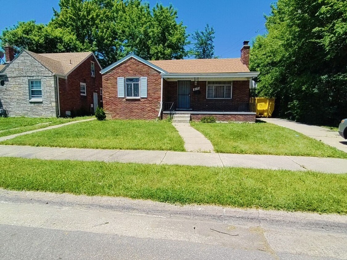 18961 Edgefield St, Grosse Pointe, MI 48236 House Rental in Grosse