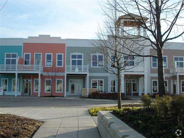 Building Photo - 1719 Town Center St