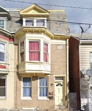 Building Photo - 339 N Newberry St