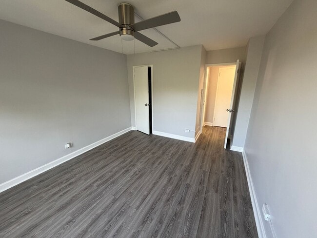 Foto del edificio - 7254 N Ridge Blvd