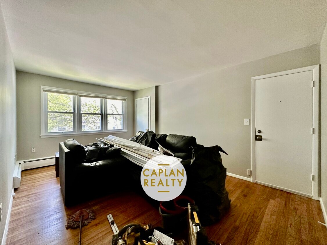 Foto principal - 52 Oak Ridge Dr