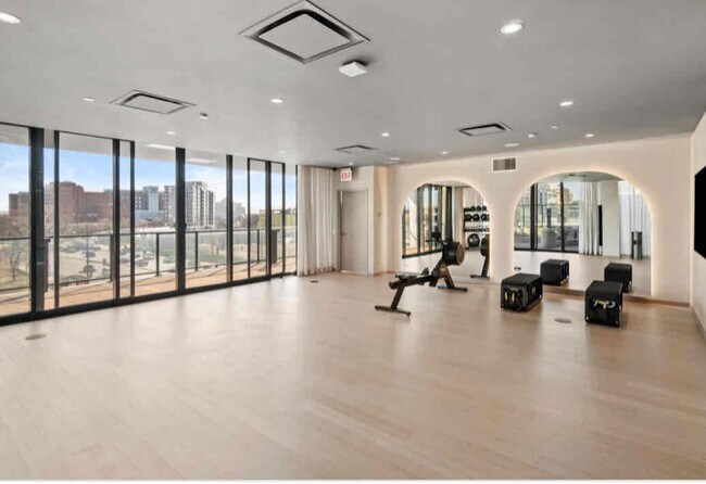 Foto del edificio - 508 S Damen Ave