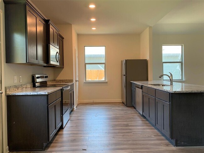 Foto del edificio - 8208 Buck Mountain Pass