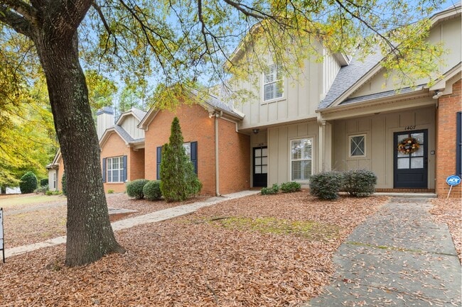 Photo - 1633 Academy Dr Townhome