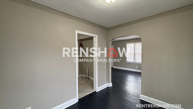 Building Photo - 3732 Hazelwood Ave