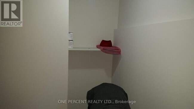 Photo du bâtiment - 52 Timberlane Dr