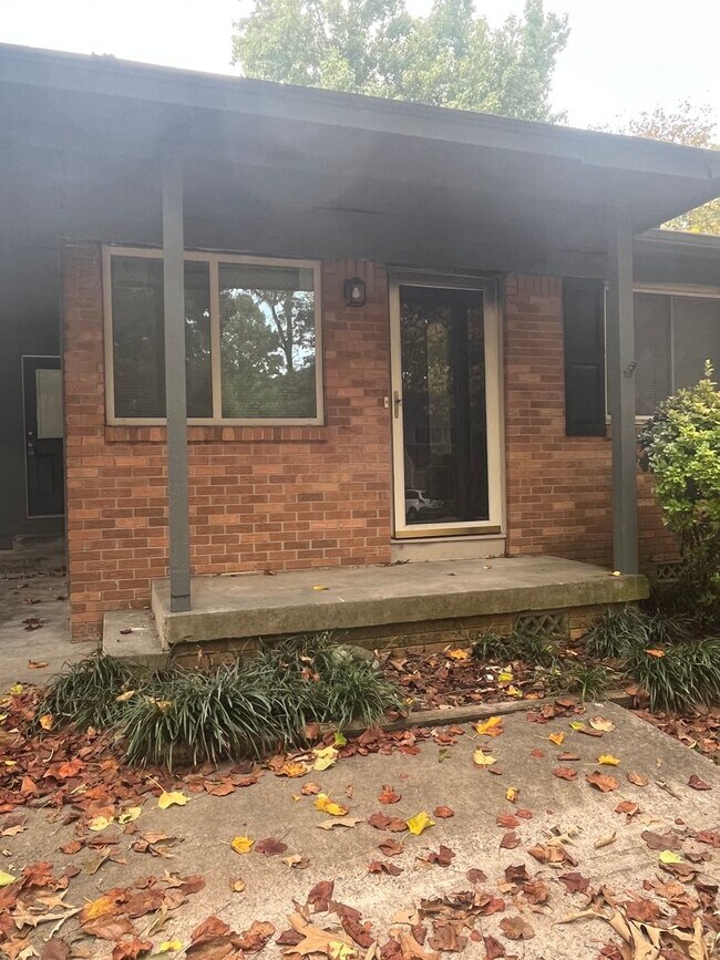 Foto del edificio - 108 Calloway Ave