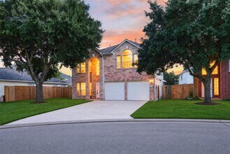 Building Photo - 17243 Valemist Ct