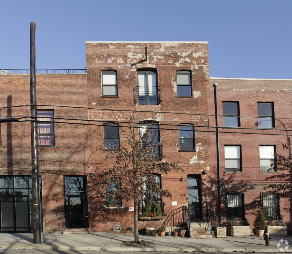 Building Photo - 184 West St