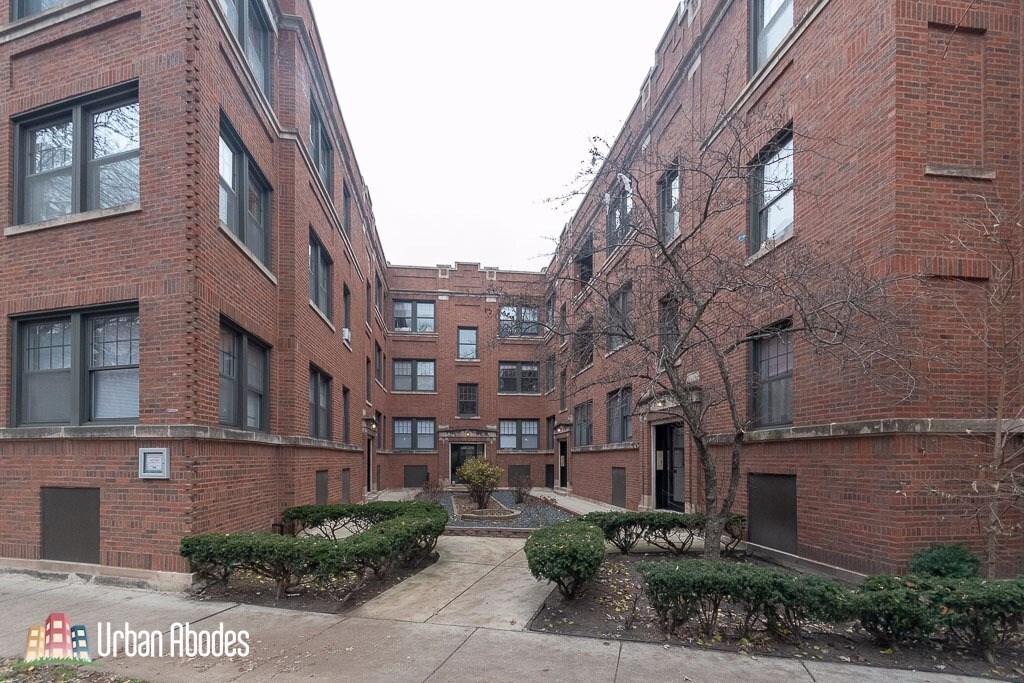 Foto principal - 664 W Cornelia Ave