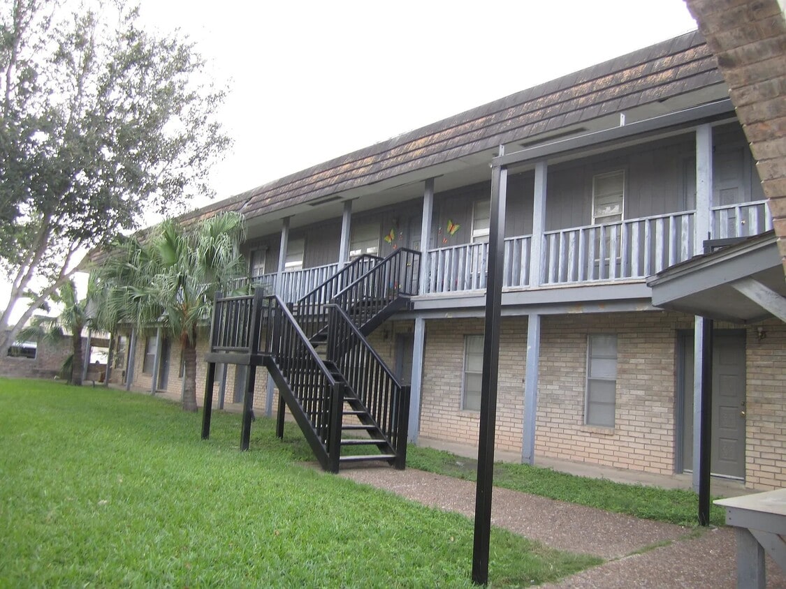 630 S Missouri Ave, Mercedes, TX 78570 Apartments in Mercedes, TX