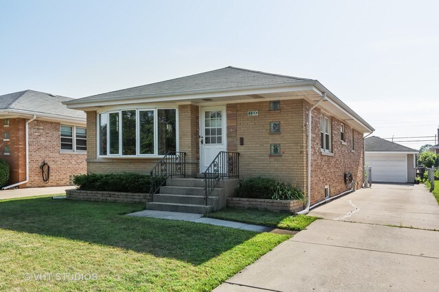 Primary Photo - 4433 N Canfield Ave