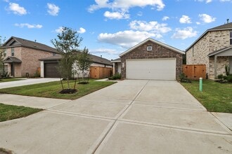 Building Photo - 9023 Rose Pelican Ln