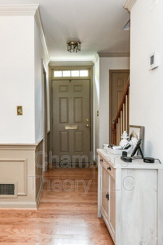 Building Photo - 980 N Royal St