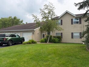 Building Photo - 37 Gant Cir