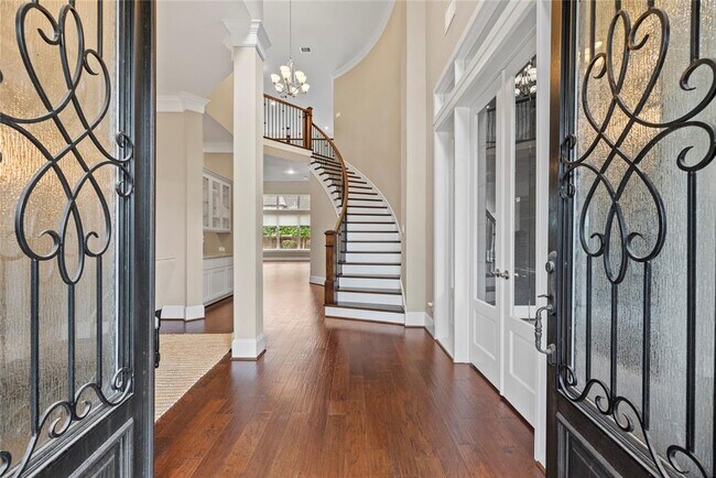 Foto del edificio - 2915 Fairmont Ridge Ln