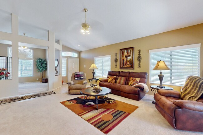 Foto del edificio - 9145 W Chino Dr