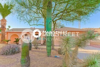 Building Photo - 2515 E Del Rio Dr