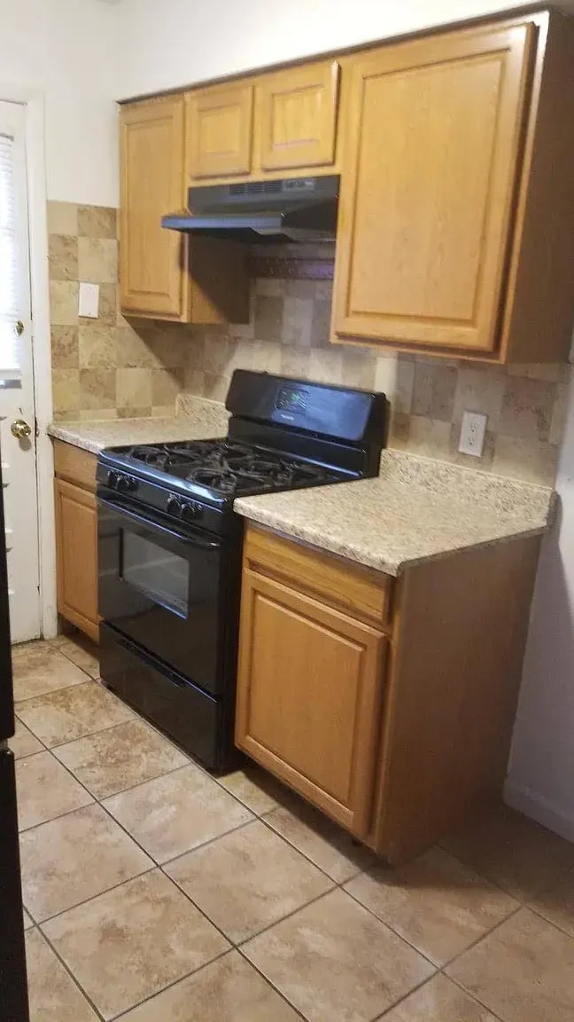 Building Photo - 10728 Tropic Dr