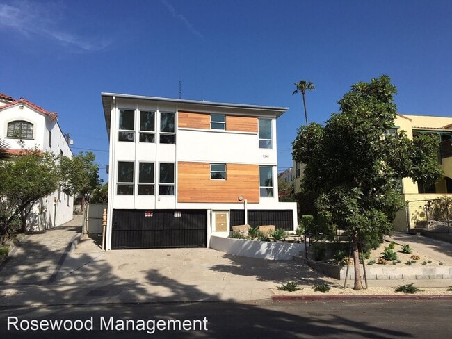 Building Photo - 1341 S Burnside Ave