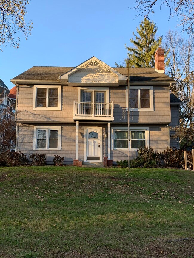 Building Photo - 1016 Old Valley Forge Rd
