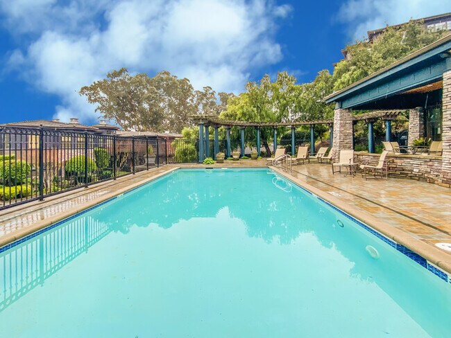Building Photo - 36 De Silva Island Dr