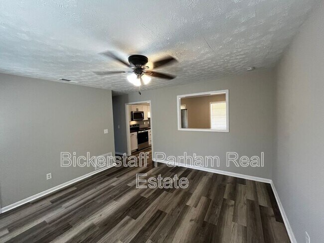 Building Photo - 2726 Vultee Dr