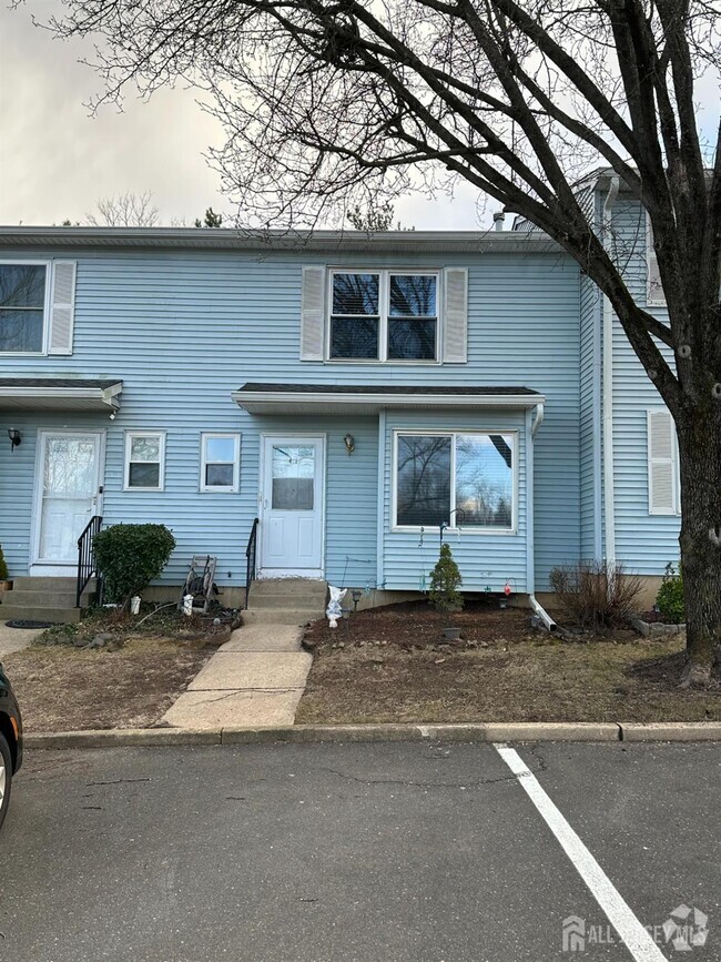 Building Photo - 41 Brookview Cir