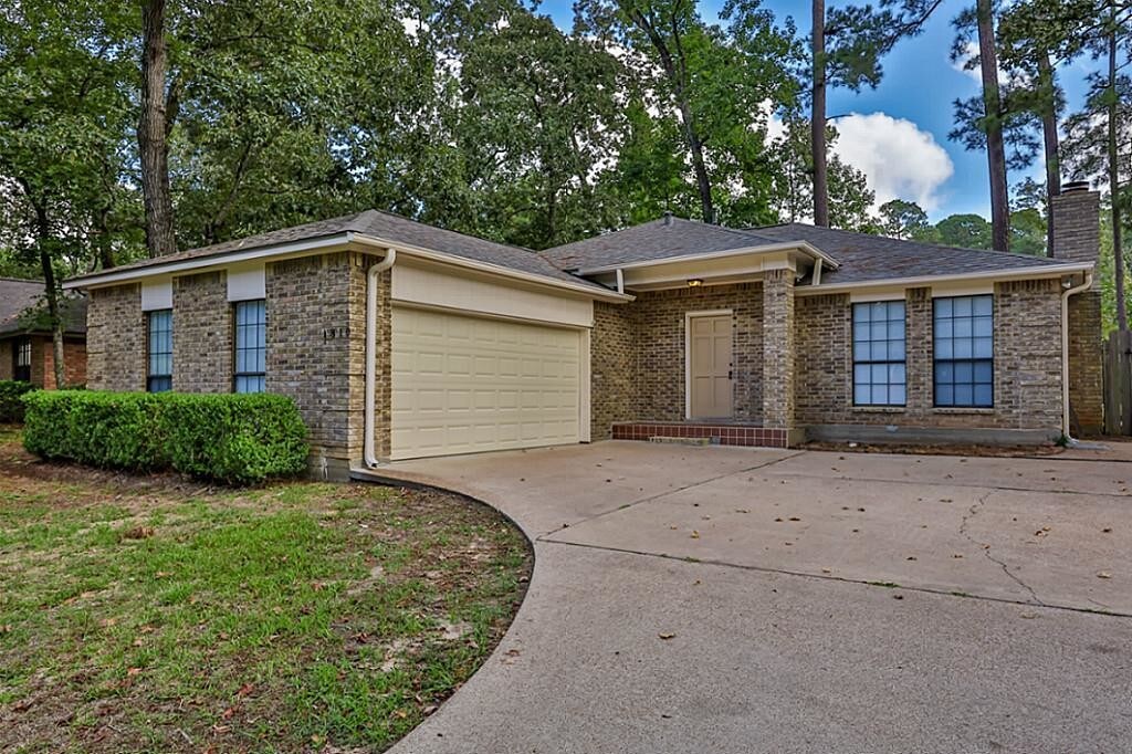 Primary Photo - 1810 Greentree Dr