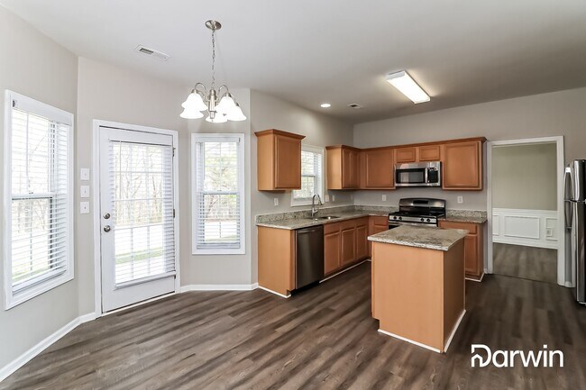 Building Photo - 732 Fitzgerald Pl, Atlanta, GA 30349