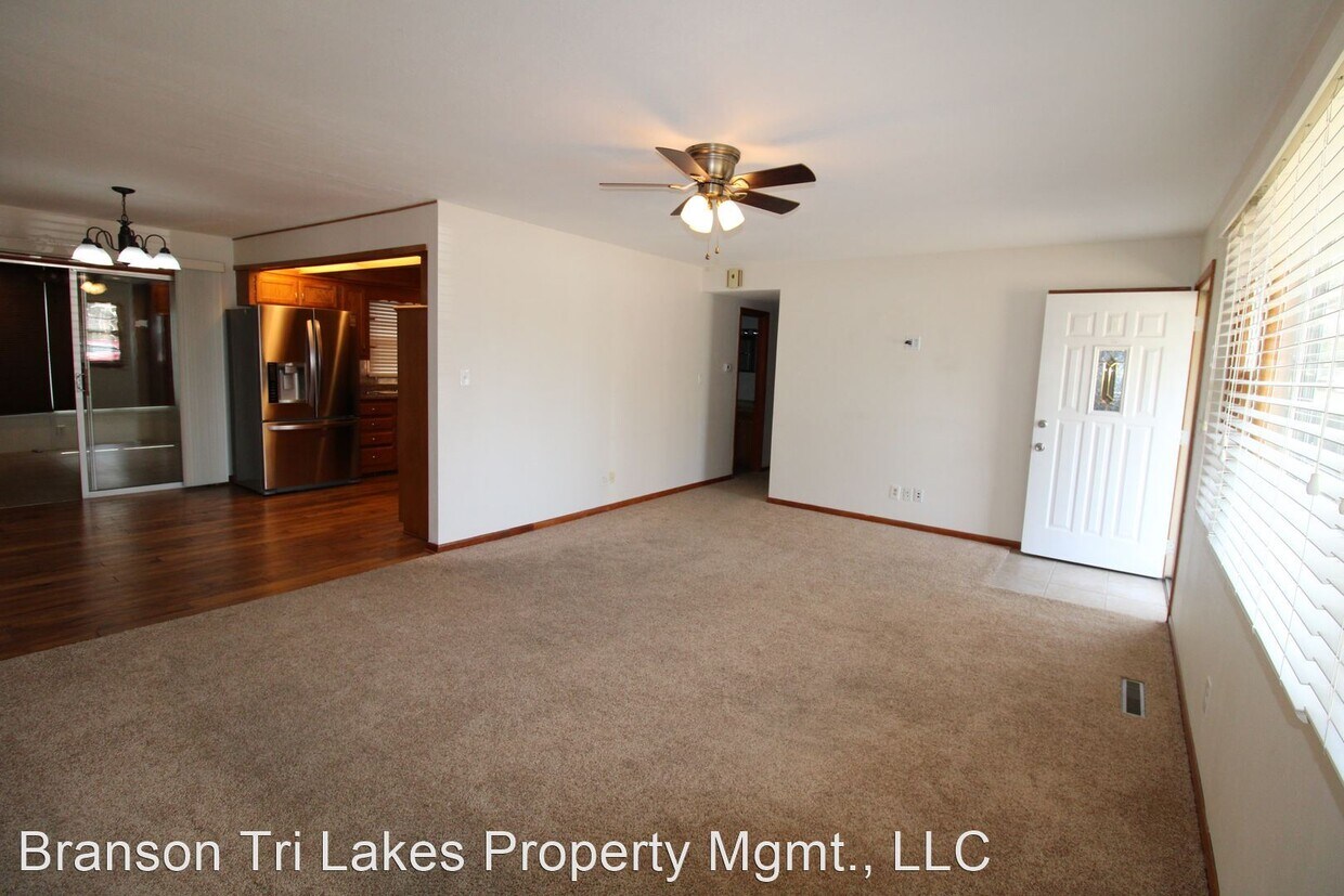 3 br, 2 bath House 1804 Neihardt Ave House Rental in Branson, MO