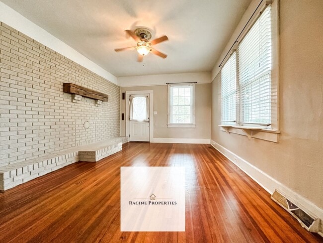 Foto del edificio - Cozy Two Bedroom Home in Lyman