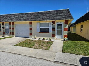 Building Photo - 5015 Bitner St
